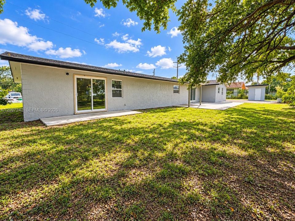 For Sale: $949,000 (4 beds, 3 baths, 3027 Square Feet)