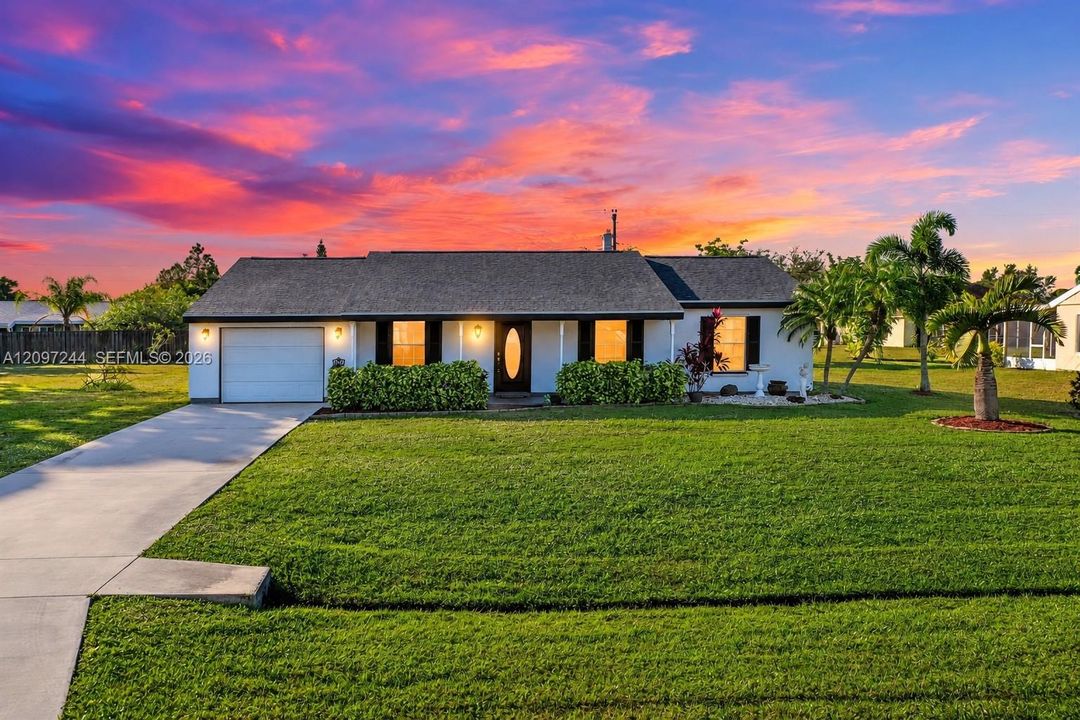 For Rent: $2,800 (3 beds, 2 baths, 1176 Square Feet)