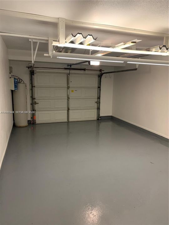 For Rent: $2,800 (3 beds, 2 baths, 1176 Square Feet)