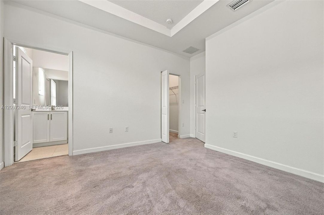 En Venta: $324,900 (3 camas, 2 baños, 1414 Pies cuadrados)