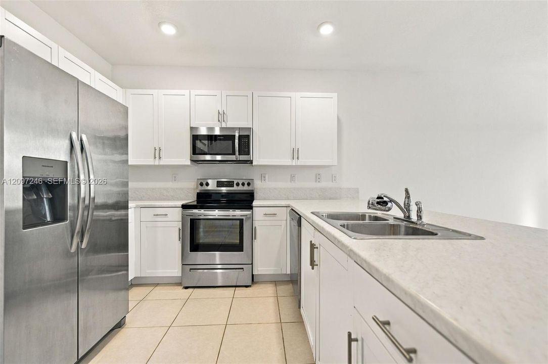 En Venta: $324,900 (3 camas, 2 baños, 1414 Pies cuadrados)