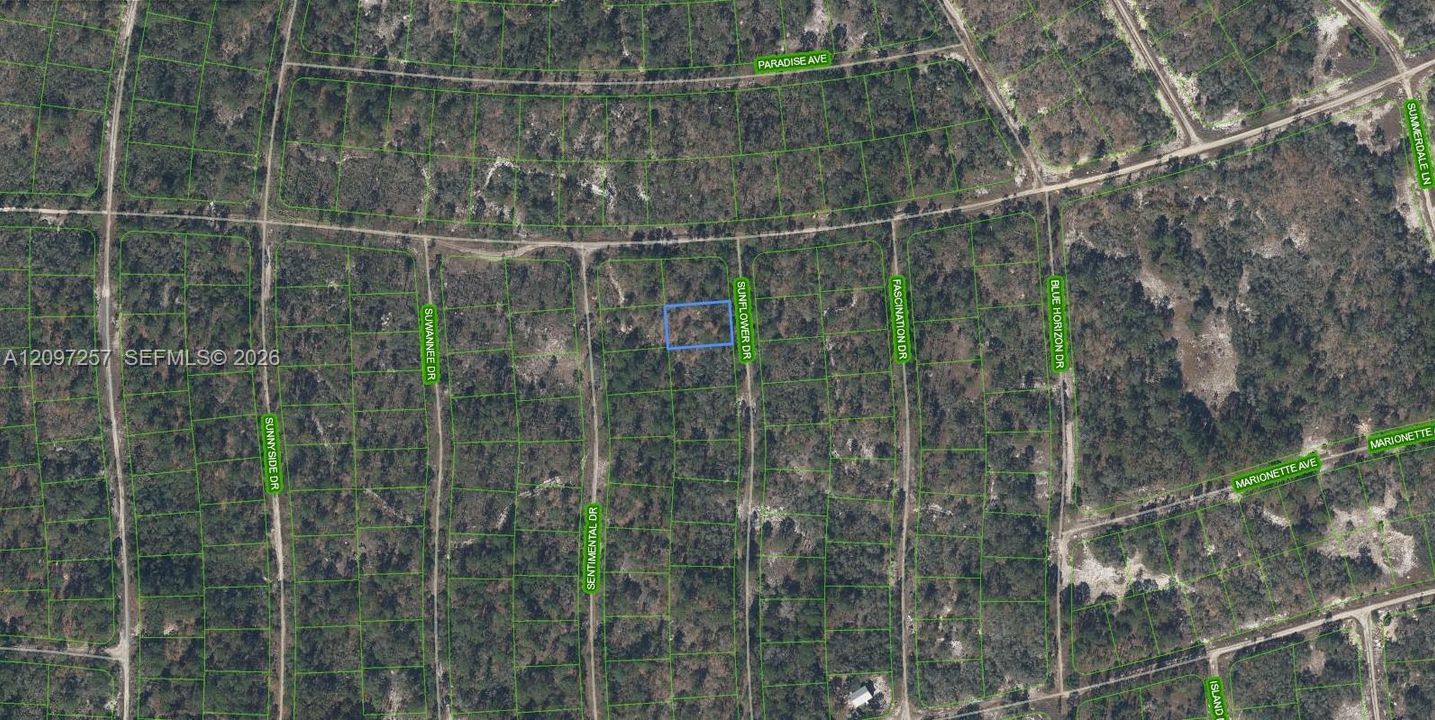 На продажу: $8,900 (0.23 acres)