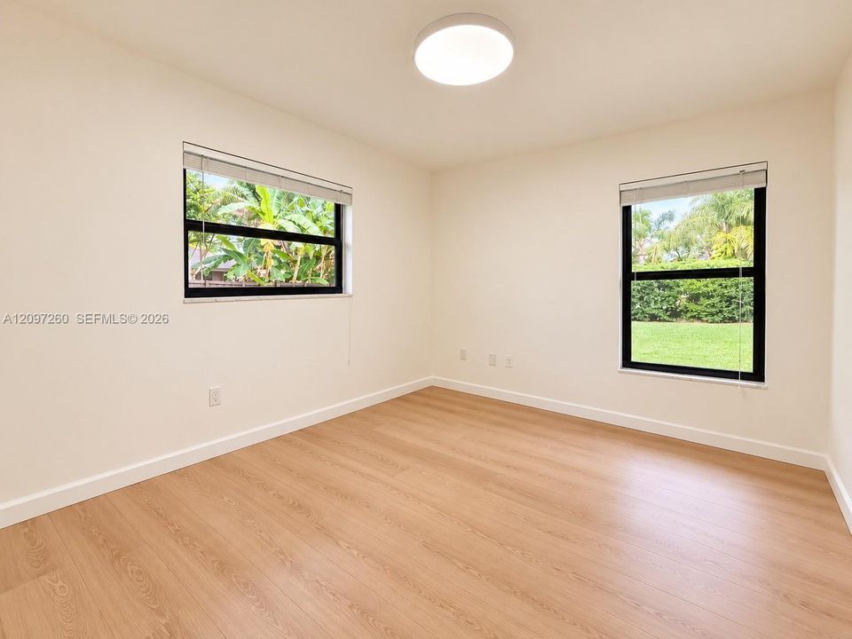 For Rent: $9,000 (4 beds, 2 baths, 2290 Square Feet)
