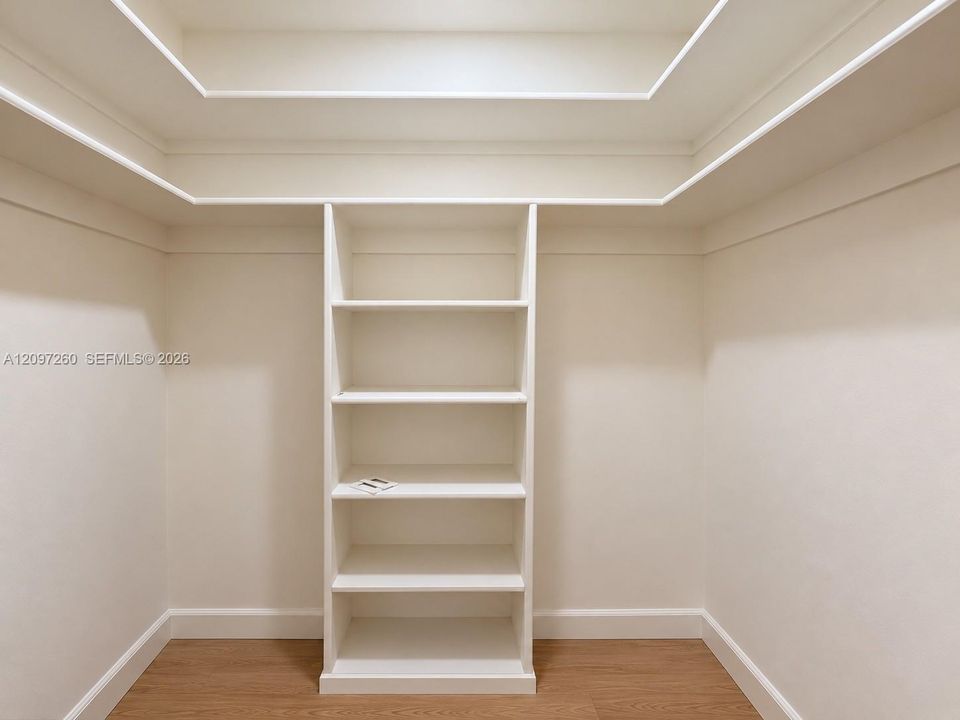 For Rent: $9,000 (4 beds, 2 baths, 2290 Square Feet)
