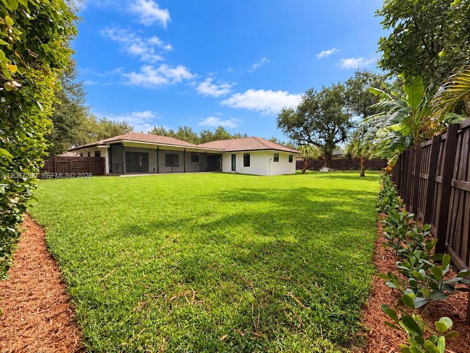 For Rent: $9,000 (4 beds, 2 baths, 2290 Square Feet)