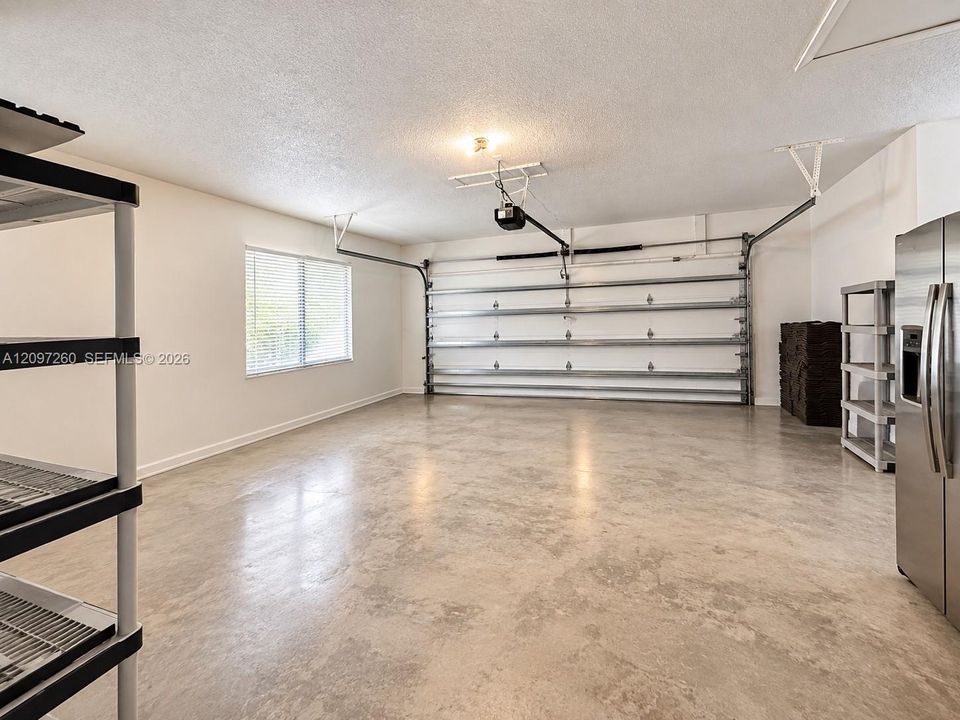 For Rent: $9,000 (4 beds, 2 baths, 2290 Square Feet)
