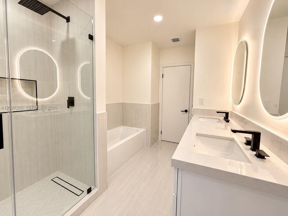 For Rent: $9,000 (4 beds, 2 baths, 2290 Square Feet)