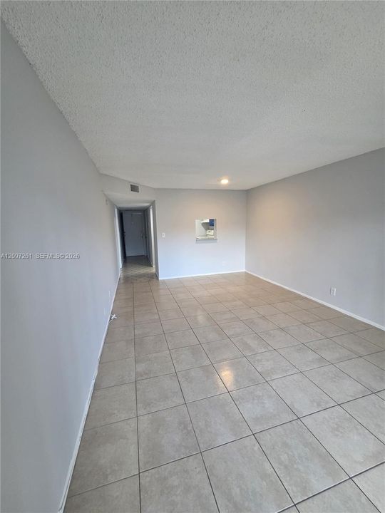 For Rent: $1,475 (1 beds, 1 baths, 750 Square Feet)