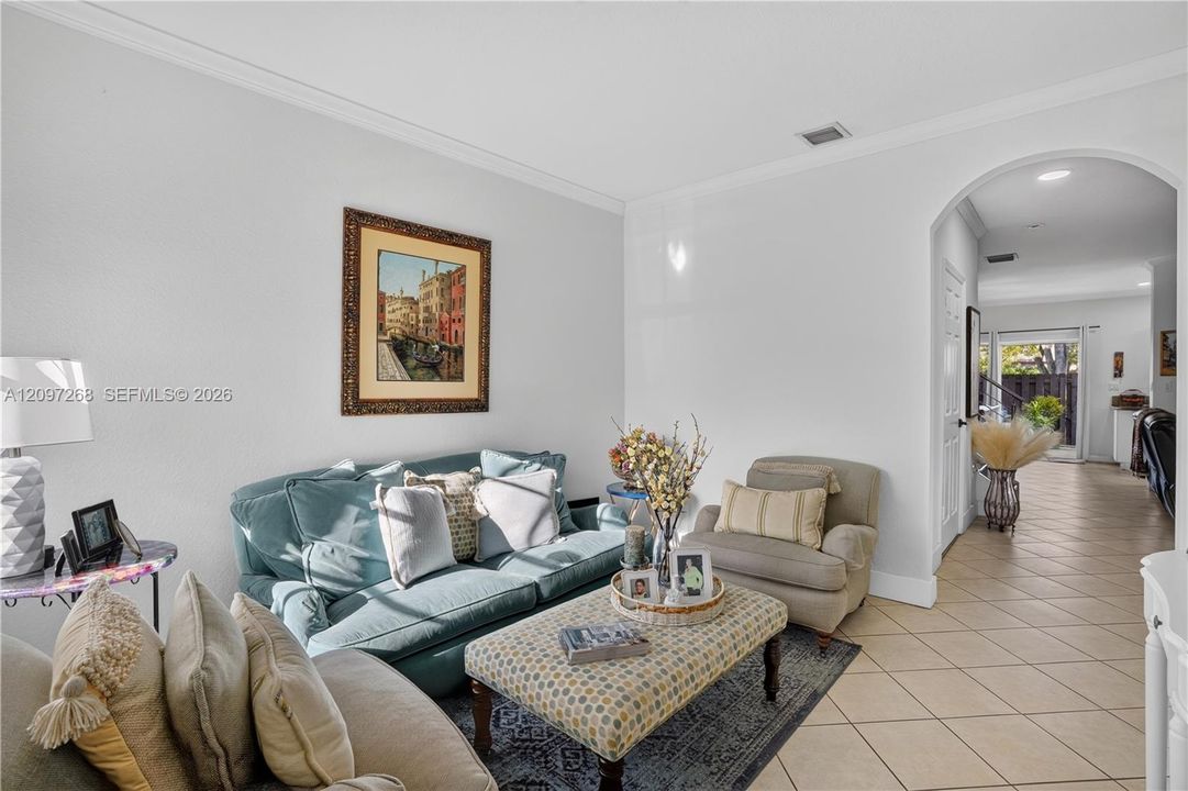 For Sale: $435,000 (3 beds, 2 baths, 1562 Square Feet)