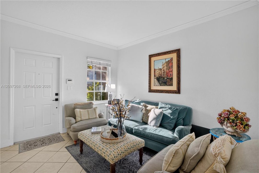 For Sale: $435,000 (3 beds, 2 baths, 1562 Square Feet)