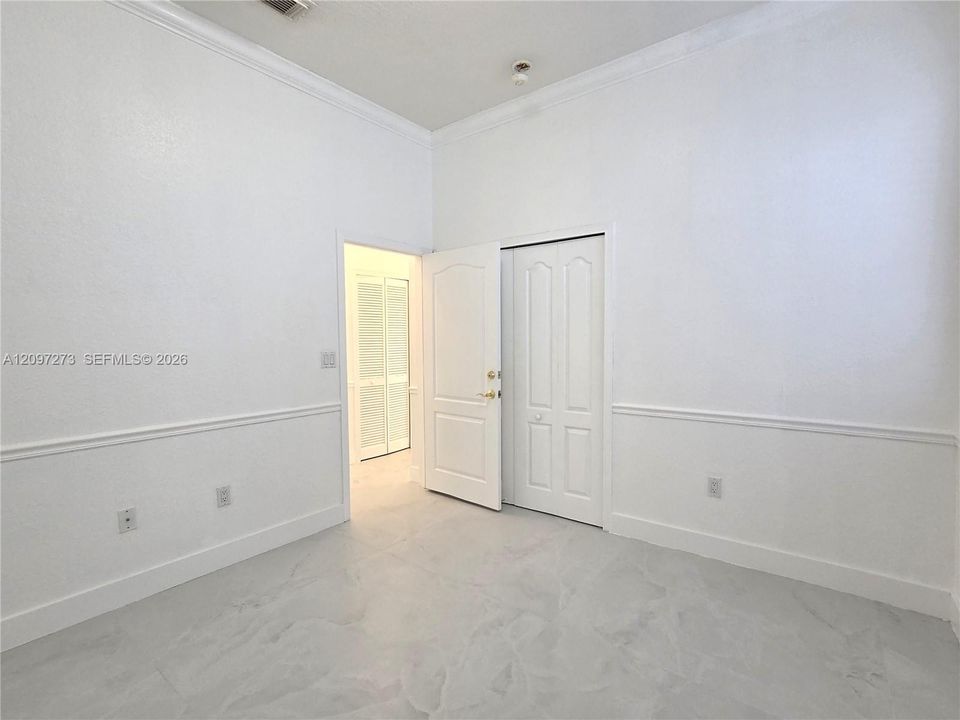 For Rent: $4,799 (4 beds, 3 baths, 2185 Square Feet)