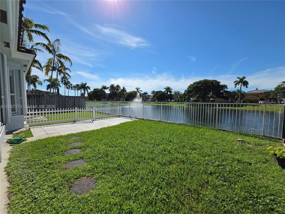 For Rent: $4,799 (4 beds, 3 baths, 2185 Square Feet)
