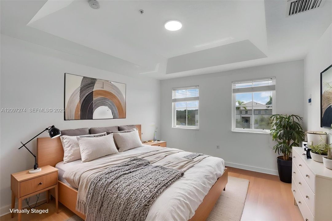 For Rent: $2,900 (3 beds, 2 baths, 1445 Square Feet)