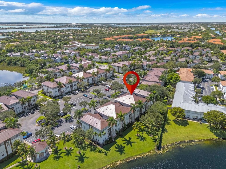 For Rent: $2,900 (3 beds, 2 baths, 1445 Square Feet)