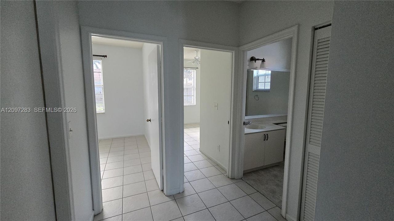 For Rent: $3,700 (4 beds, 2 baths, 1599 Square Feet)