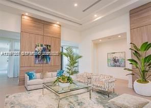For Sale: $495,000 (3 beds, 2 baths, 1124 Square Feet)