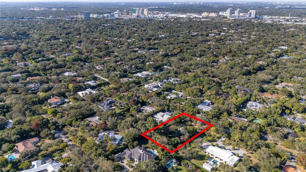 For Sale: $3,499,500 (0.91 acres)