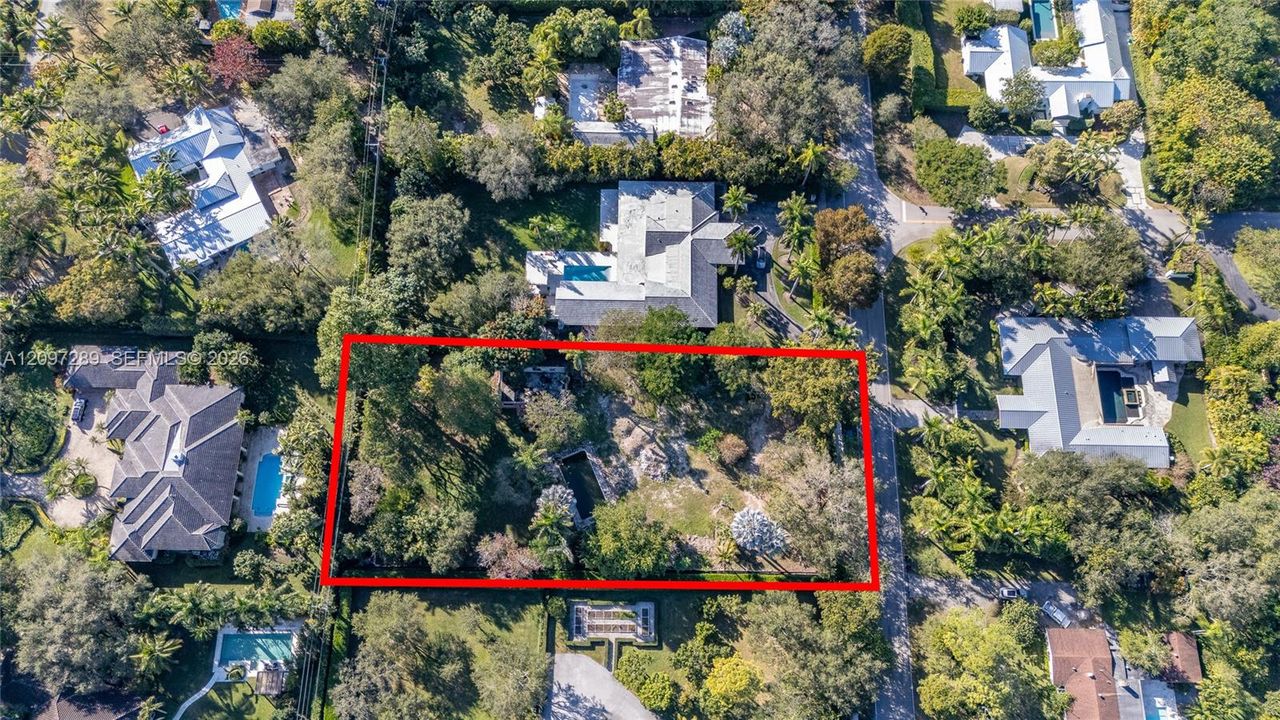 For Sale: $3,499,500 (0.91 acres)