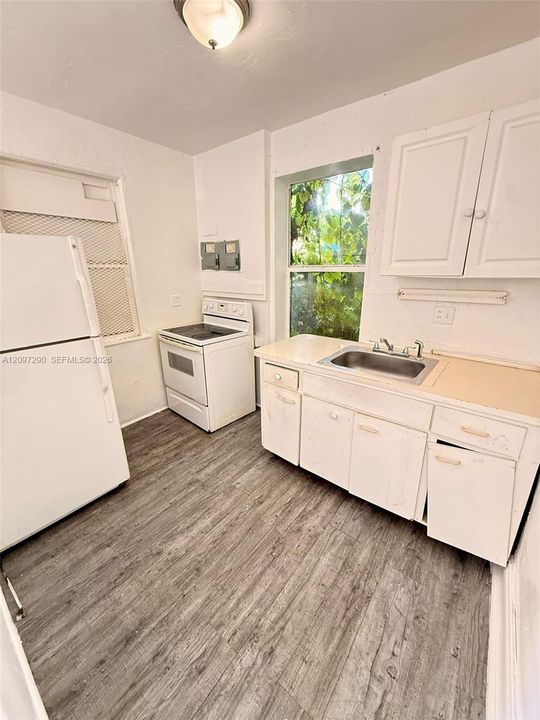 En Renta: $1,500 (0 camas, 1 baños, 7030 Pies cuadrados)