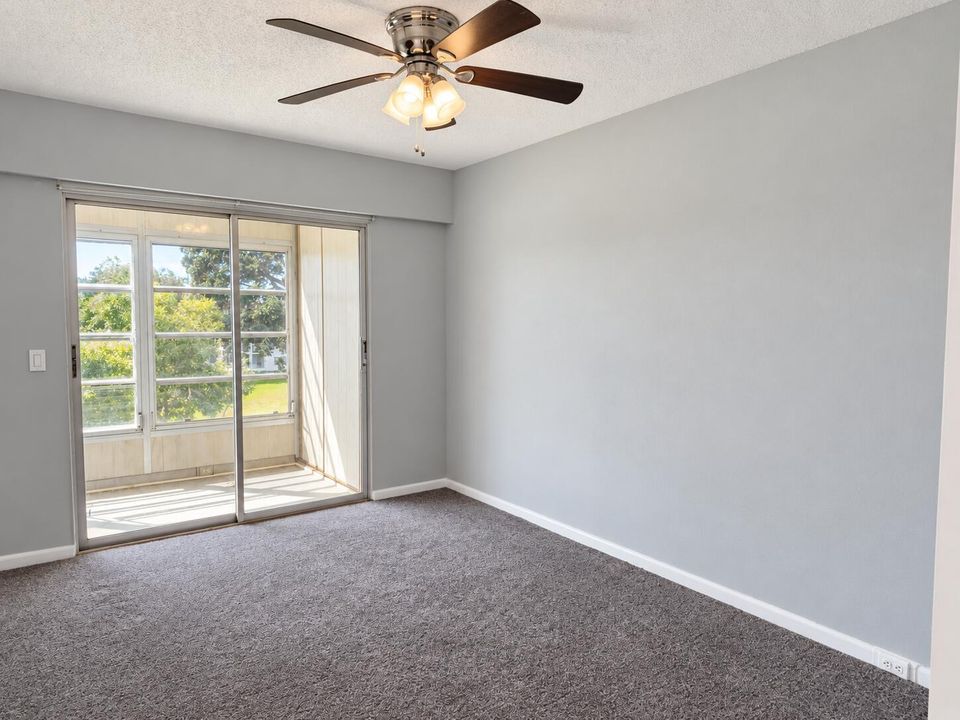 114bedroom2
