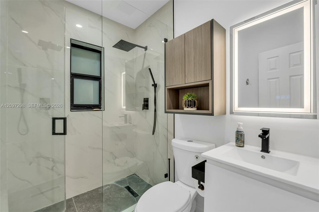 For Sale: $1,020,000 (3 beds, 2 baths, 1161 Square Feet)
