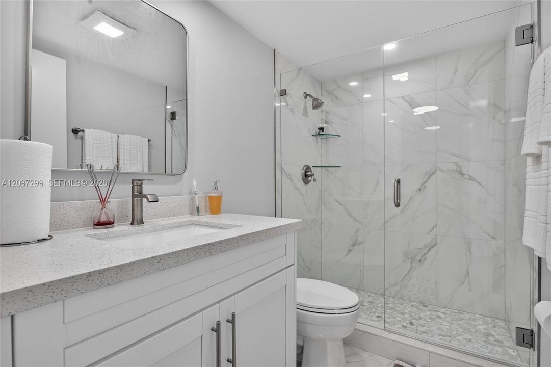 For Sale: $175,000 (2 beds, 2 baths, 1250 Square Feet)