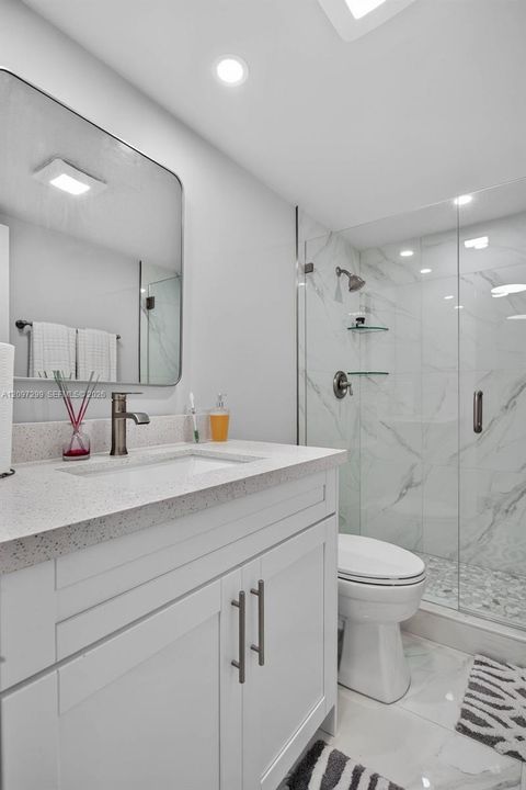 For Sale: $175,000 (2 beds, 2 baths, 1250 Square Feet)