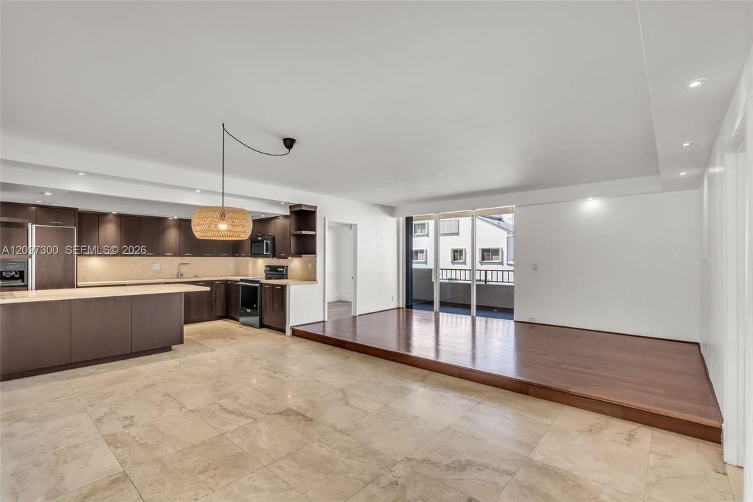 For Rent: $7,400 (2 beds, 2 baths, 1600 Square Feet)