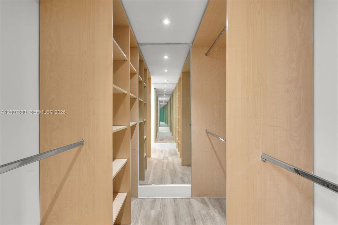 For Rent: $7,400 (2 beds, 2 baths, 1600 Square Feet)