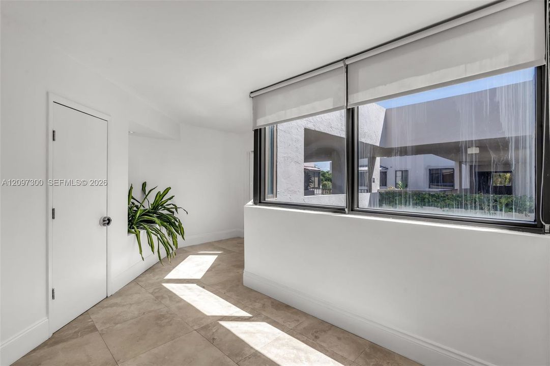For Rent: $7,400 (2 beds, 2 baths, 1600 Square Feet)