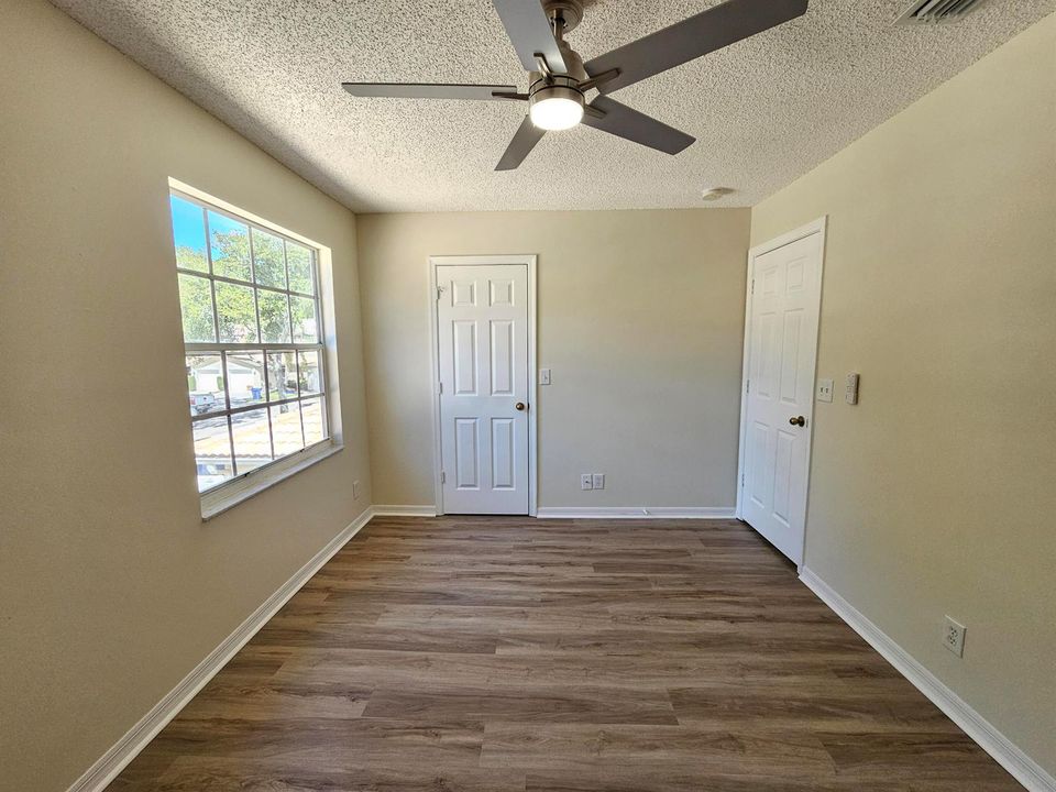 Bedroom 2 (4)
