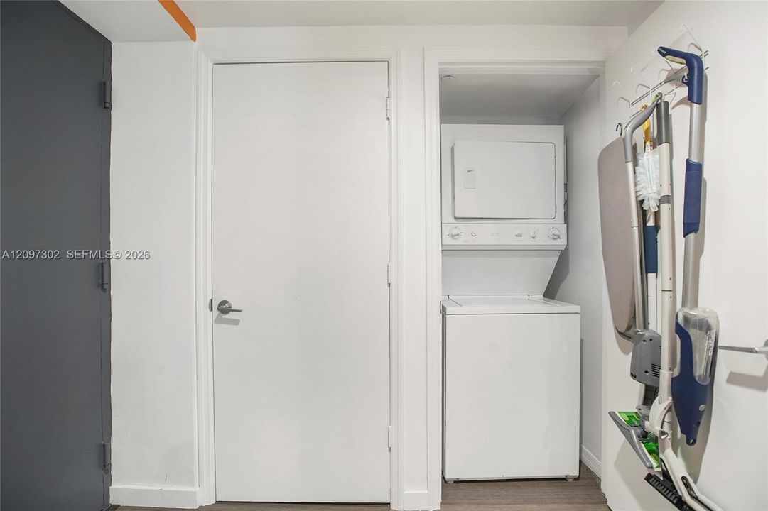 На продажу: $615,000 (2 спален, 2 ванн, 1123 Квадратных фут)