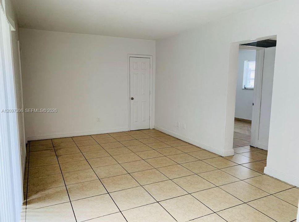 En Renta: $1,850 (2 camas, 1 baños, 810 Pies cuadrados)