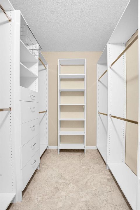 MAIN BEDROOM CLOSET