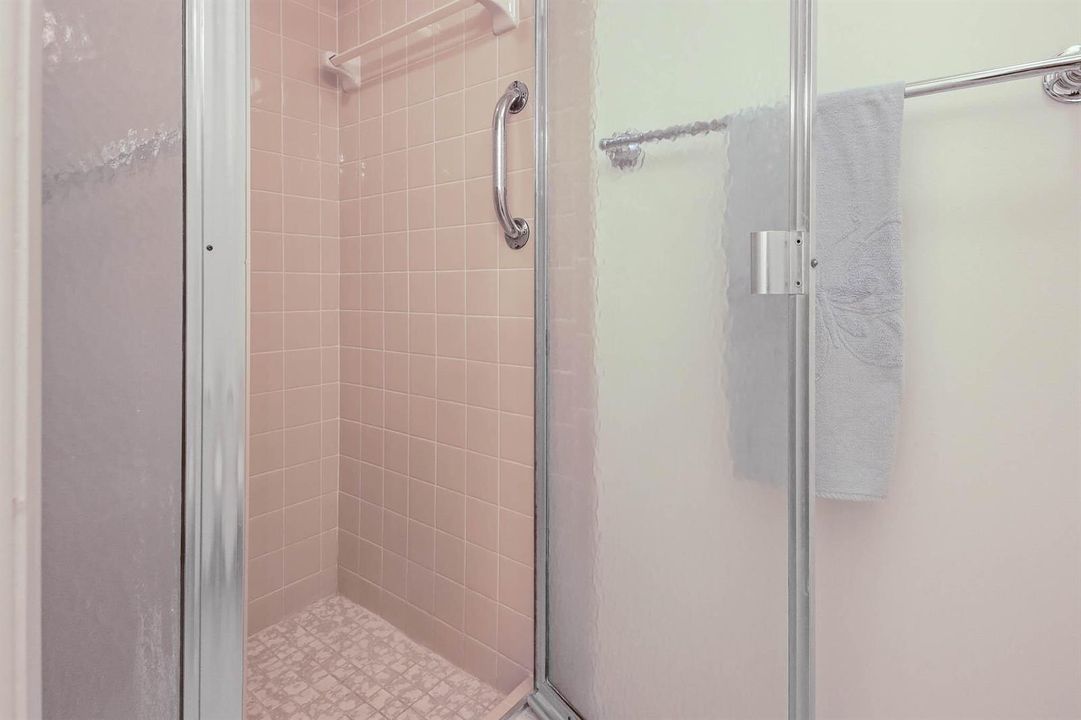 SHOWER MASTER BTH