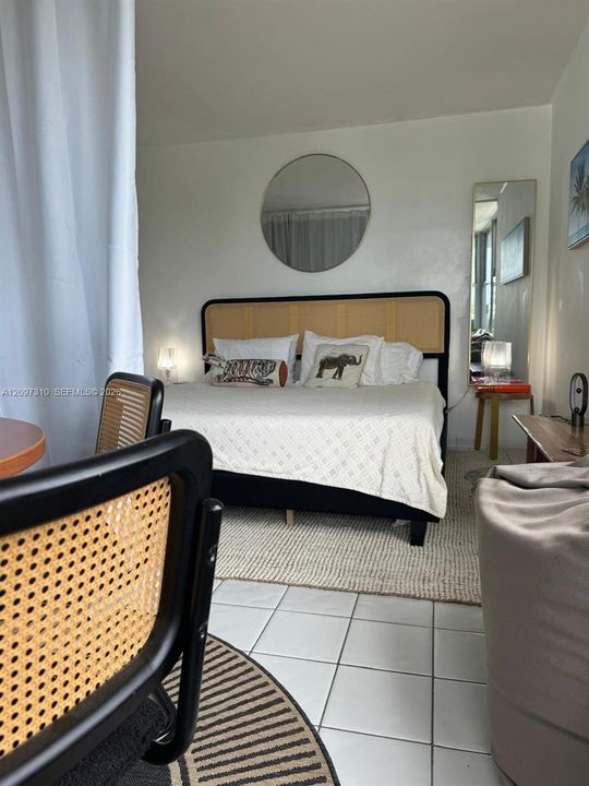 For Rent: $3,000 (1 beds, 1 baths, 600 Square Feet)