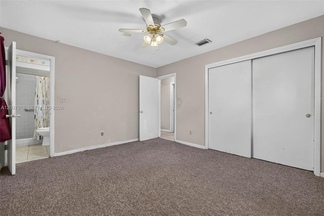 For Sale: $399,999 (3 beds, 2 baths, 1615 Square Feet)
