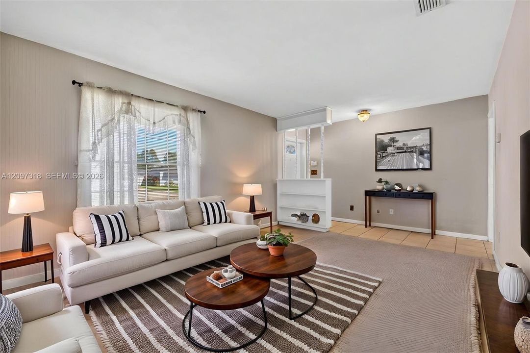 For Sale: $399,999 (3 beds, 2 baths, 1615 Square Feet)