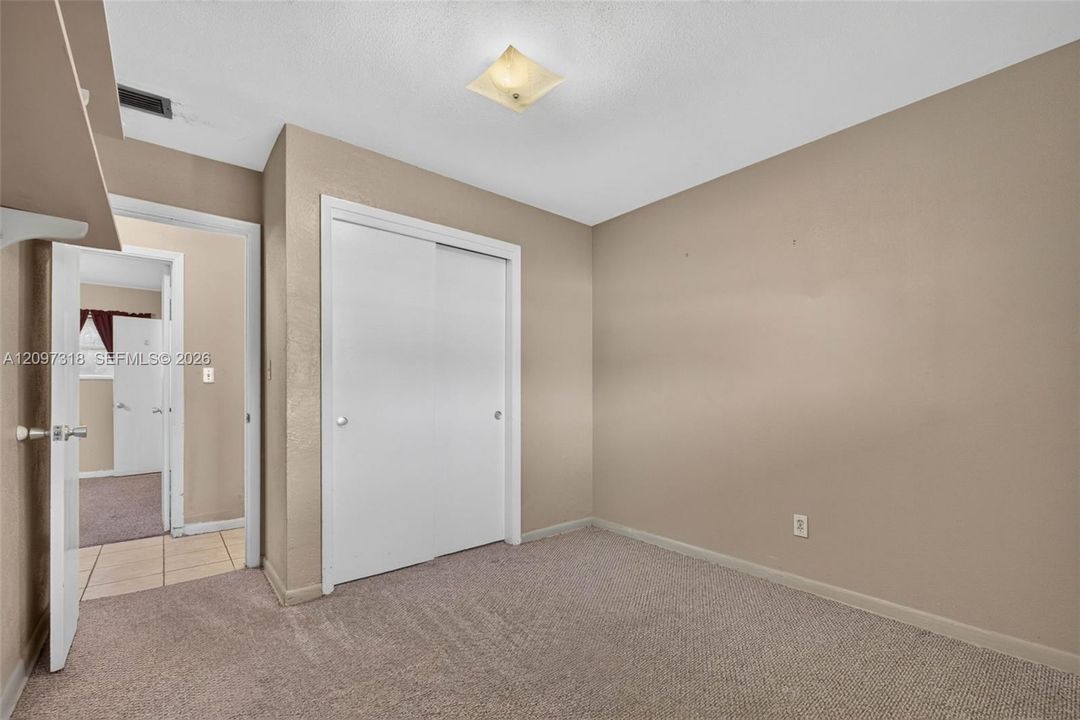 For Sale: $399,999 (3 beds, 2 baths, 1615 Square Feet)