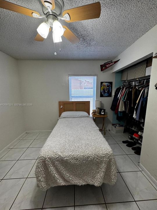 For Sale: $750,000 (4 beds, 2 baths, 1500 Square Feet)