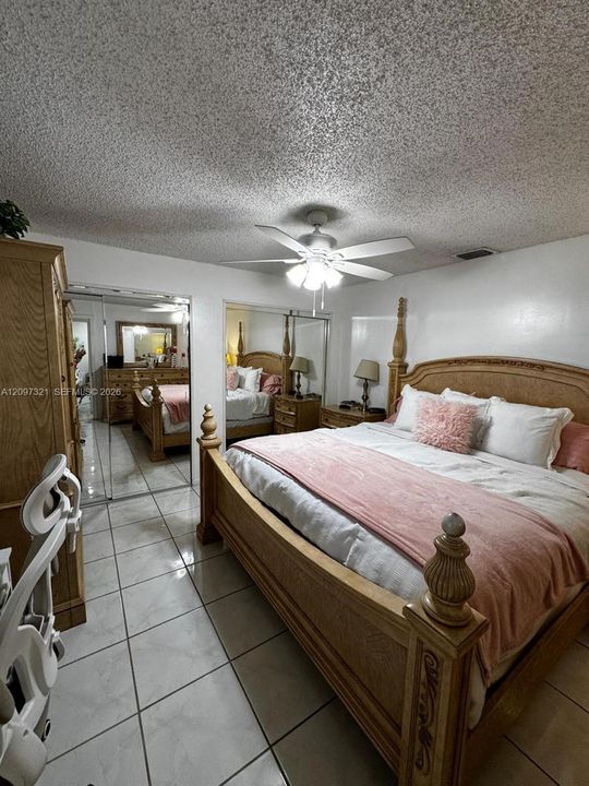 For Sale: $750,000 (4 beds, 2 baths, 1500 Square Feet)