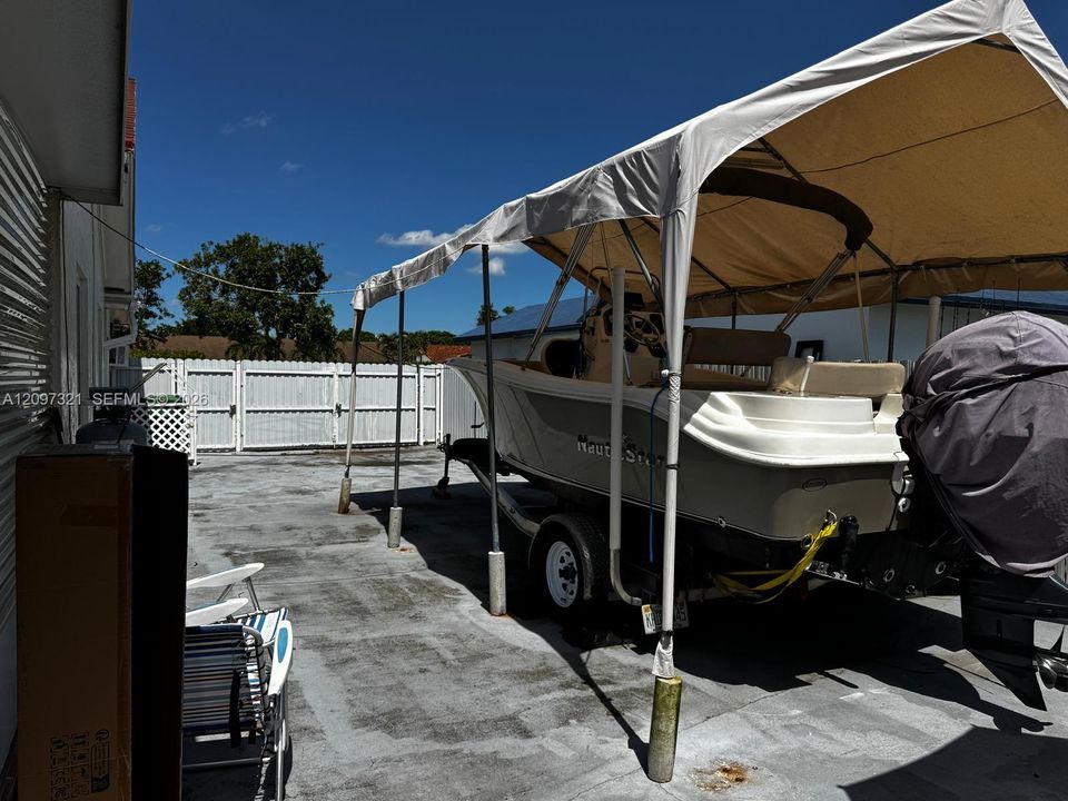 RV/Boat Parking