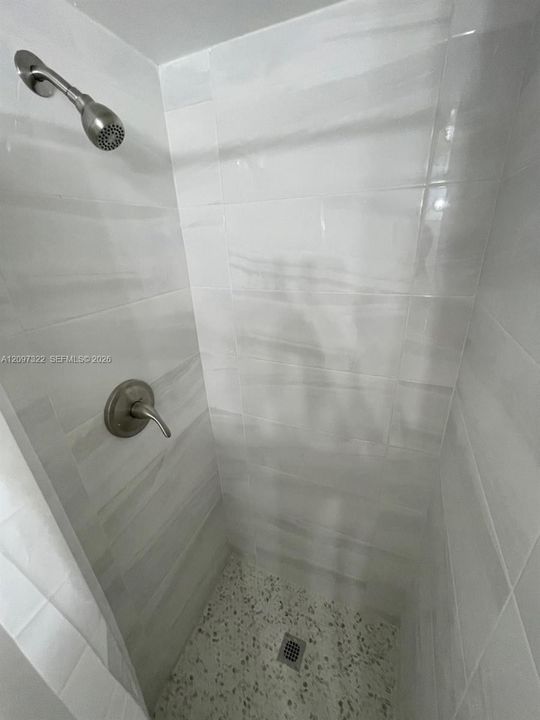 For Rent: $2,500 (2 beds, 2 baths, 1000 Square Feet)