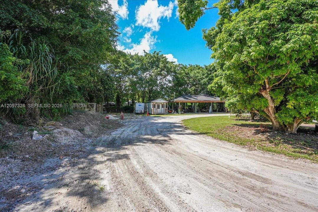For Sale: $1,350,000 (4 beds, 2 baths, 1566 Square Feet)