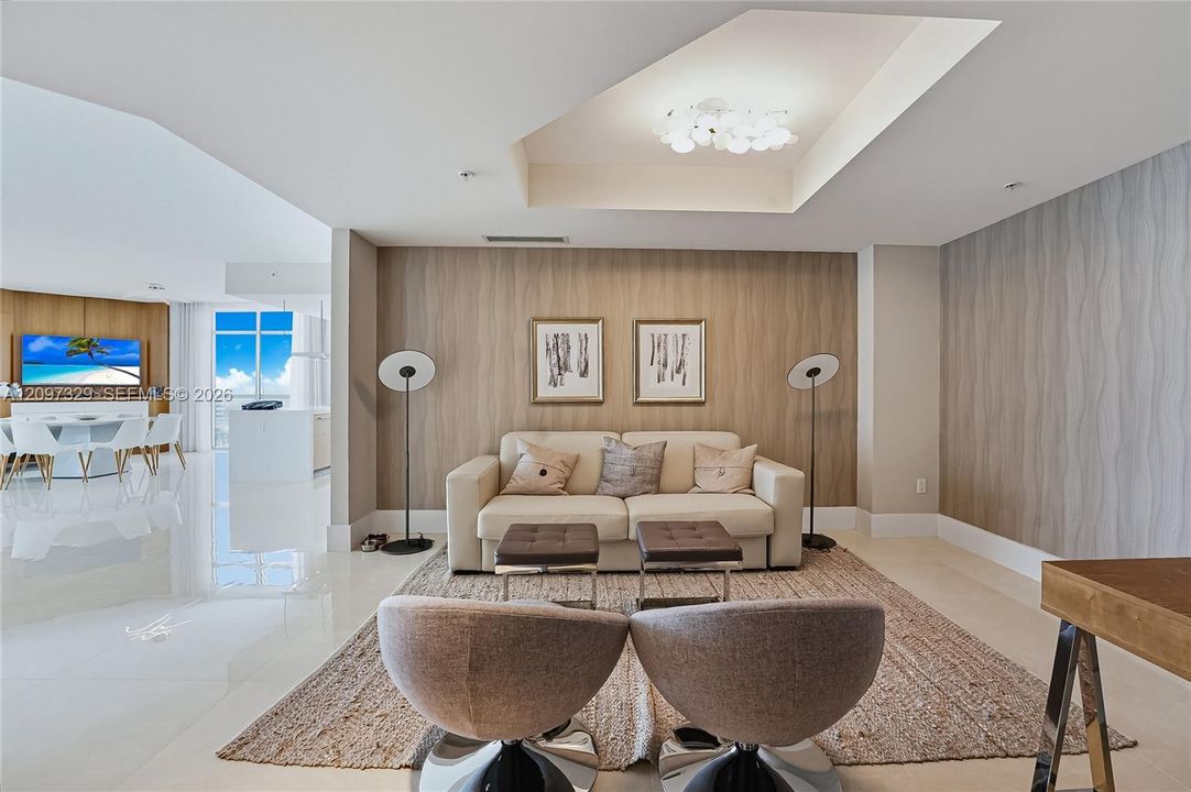На продажу: $1,299,000 (2 спален, 2 ванн, 1999 Квадратных фут)
