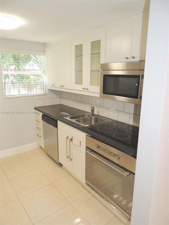 En Renta: $2,750 (2 camas, 2 baños, 1068 Pies cuadrados)