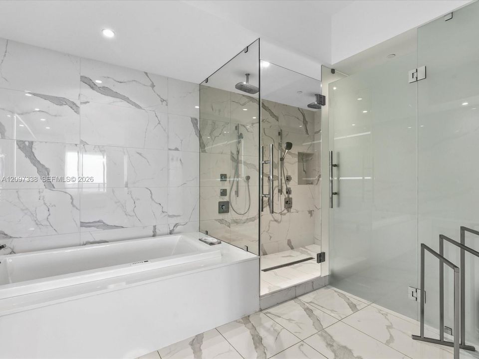 For Sale: $3,200,000 (3 beds, 4 baths, 2979 Square Feet)