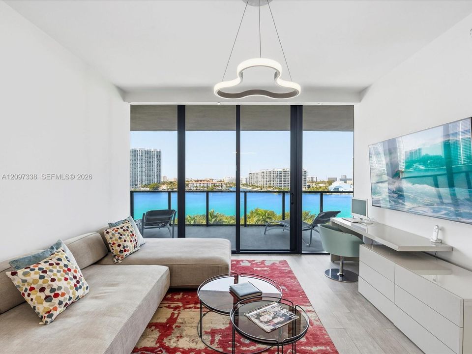 For Sale: $3,200,000 (3 beds, 4 baths, 2979 Square Feet)