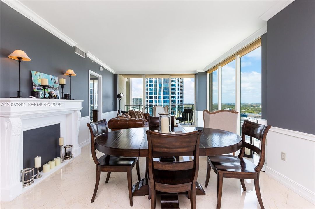 For Rent: $8,000 (1 beds, 1 baths, 1084 Square Feet)