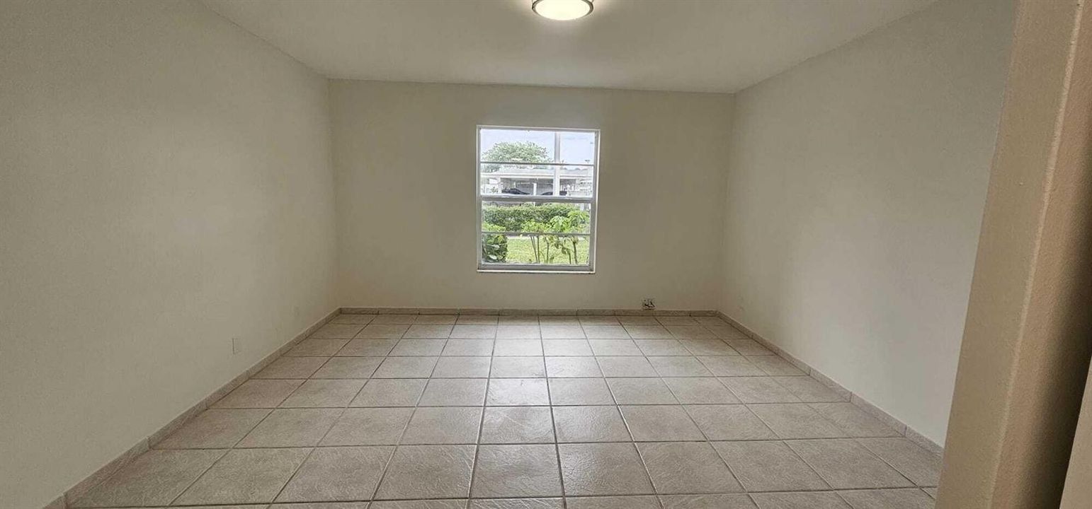 1000034536